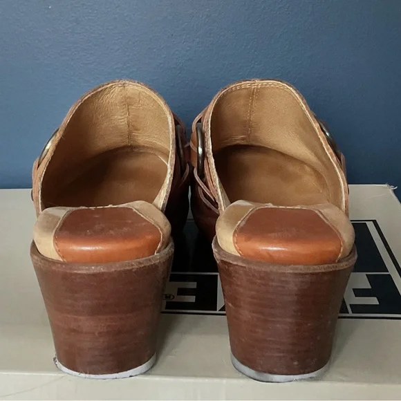 Frye Cognac Leather Mule Clogs Size 8.5 | Harness Ring Detail Chunky Heel - Picture 3 of 7